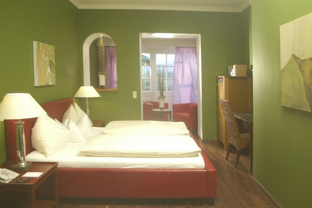 Hotel Raunak International New Delhi Exteriör bild
